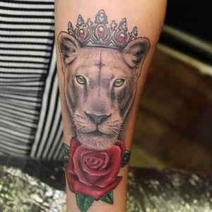 Meet your Posher, Herbynisha